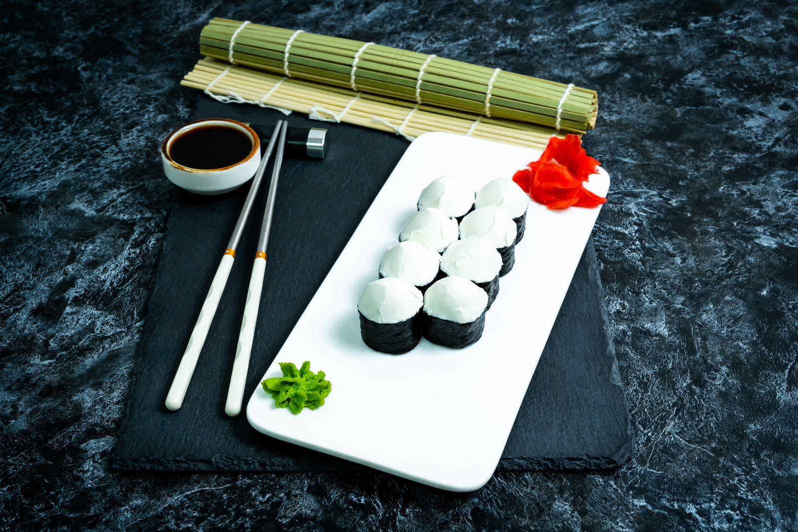 Сливочный ролл с креветкой