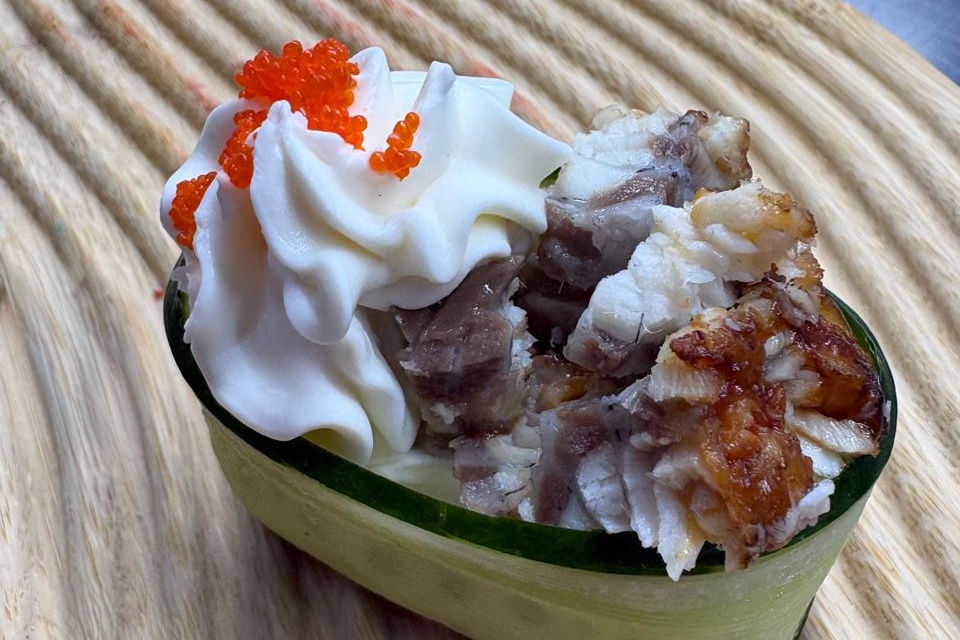 Капа сливочный угорь 