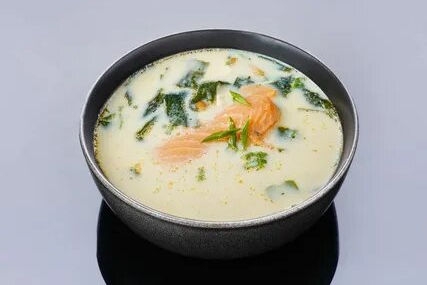 Сливочный суп с лососем