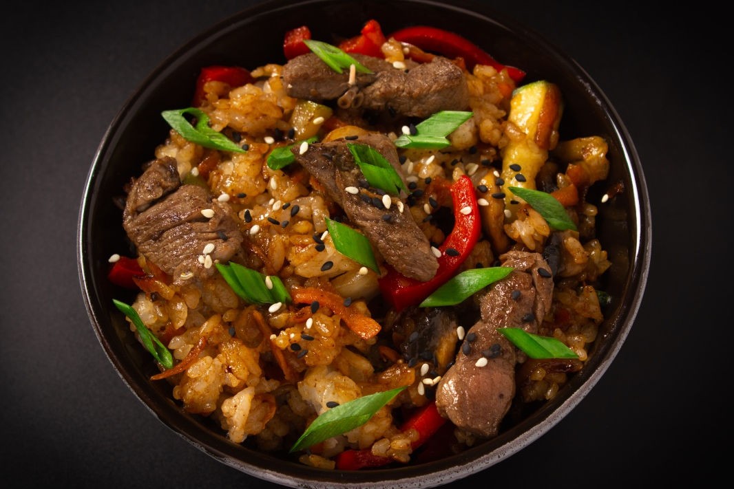 Тяхан со свининой